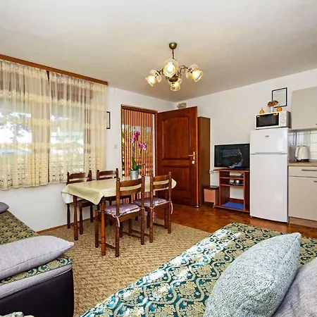 In Sabunike - Zadar Riviera 7812 *